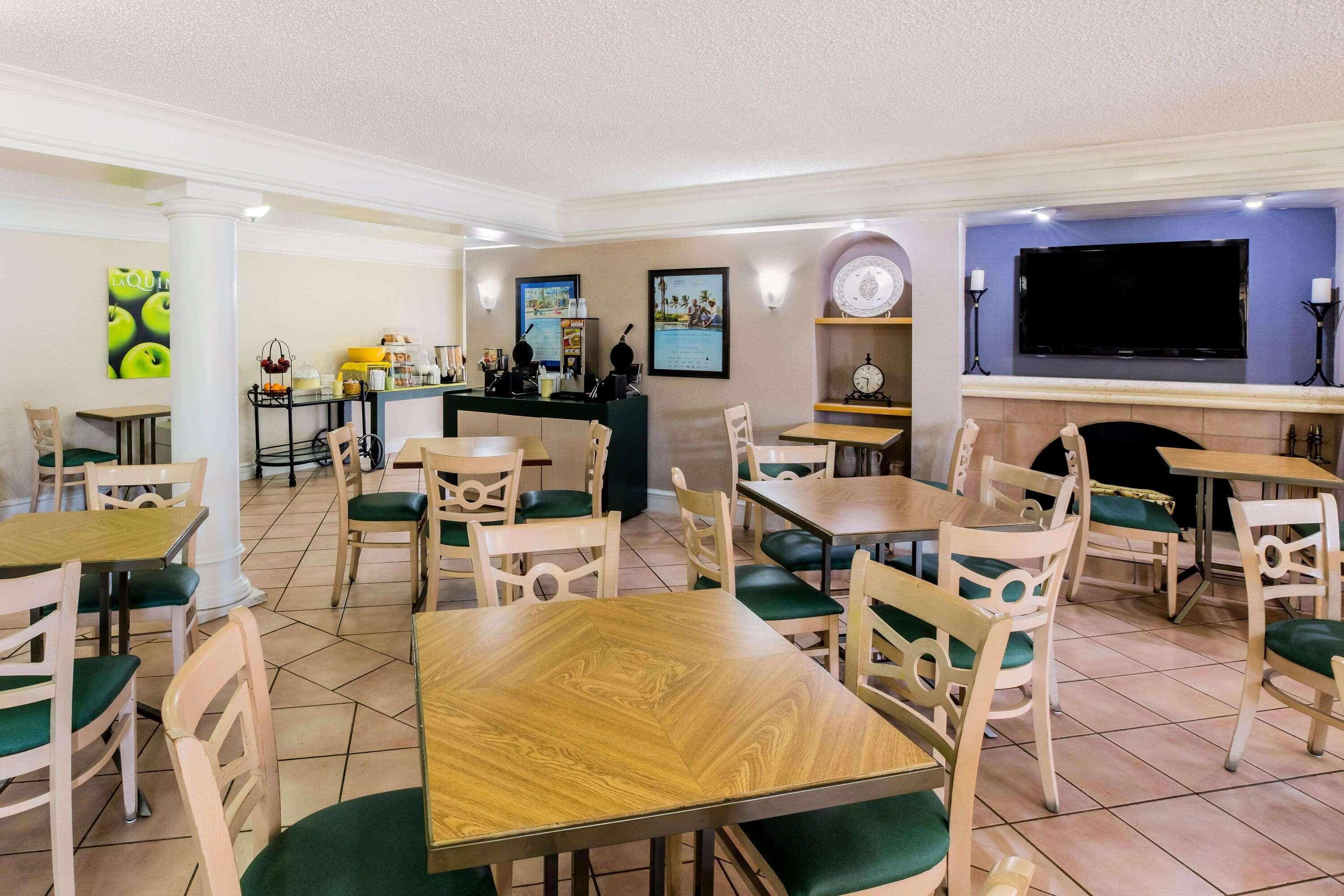 La Quinta Inn By Wyndham Lufkin Exterior foto